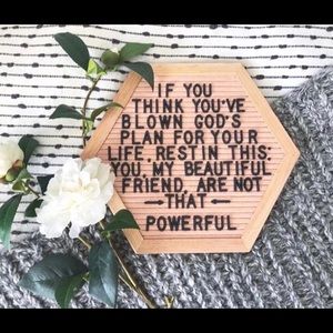 Meet your Posher, Johana